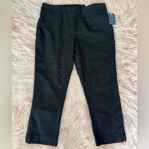 St. Johns Bay Capri Black Pants